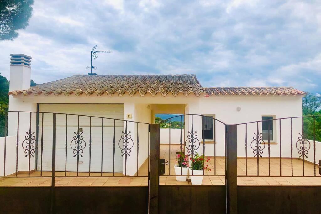 Apartamento Con Vistas A La Montana Apartman Begur Kültér fotó